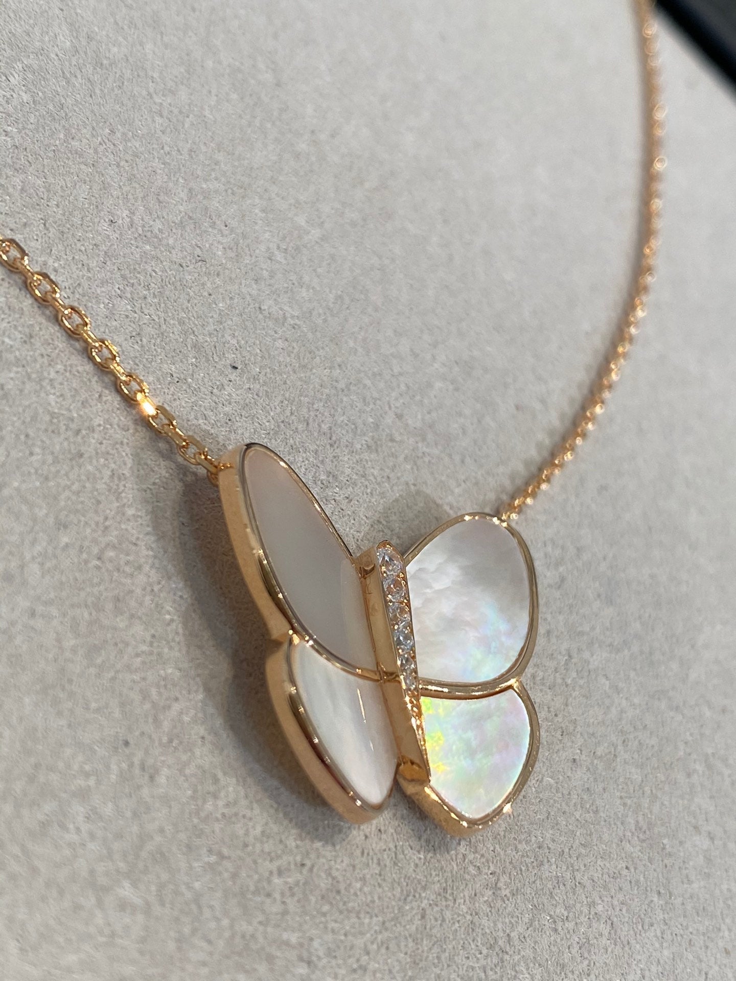 DIANA BUTTERFLY GOLD MOP DIAMOND NECKLACE