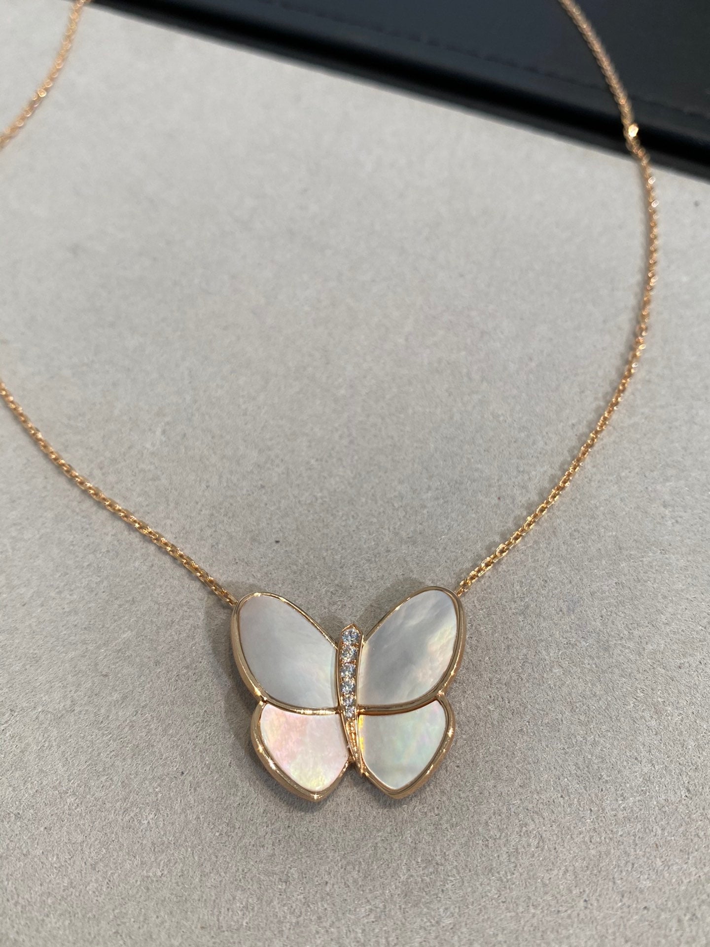 DIANA BUTTERFLY GOLD MOP DIAMOND NECKLACE