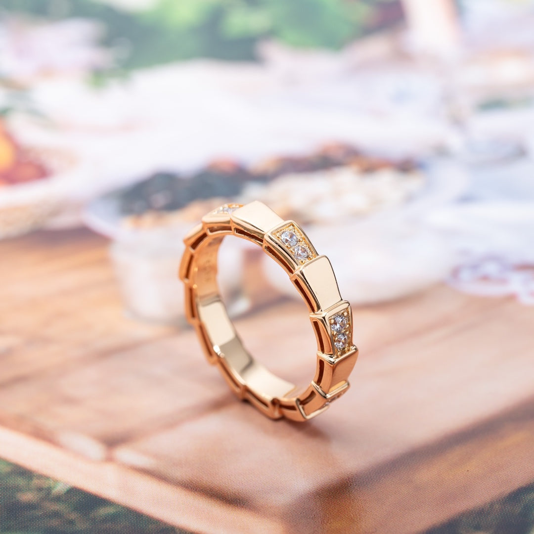 DIANA SERPENTI RING PINK GOLD  3MM