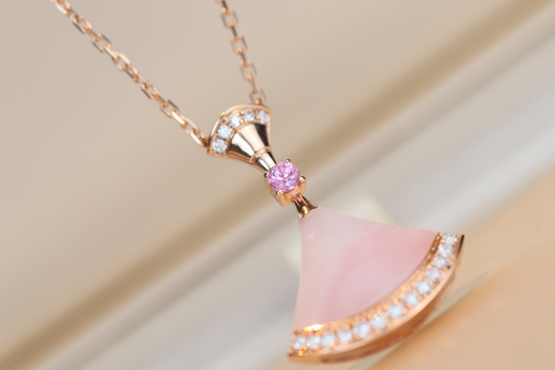DIANA DREAM NECKLACE PINK MOP DIAMOND