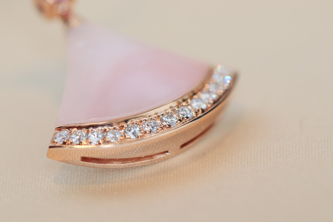 DIANA DREAM NECKLACE PINK MOP DIAMOND