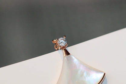 DIANA DREAM NECKLACE WHITE MOP PINK GOLD 1 DIAMOND