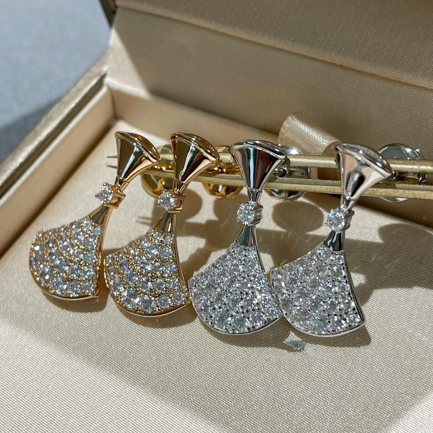 BOUCLES D'OREILLES DIANA DREAM DIAMANT