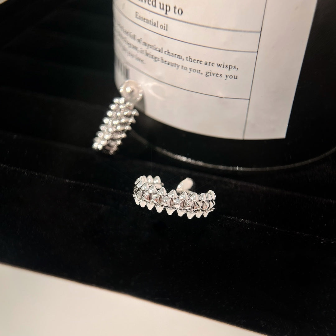 DIANA CLASH EARRINGS
