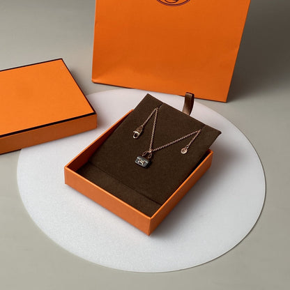 DIANA CONSTANCE BLACK PEDANT PINK GOLD NECKLACE