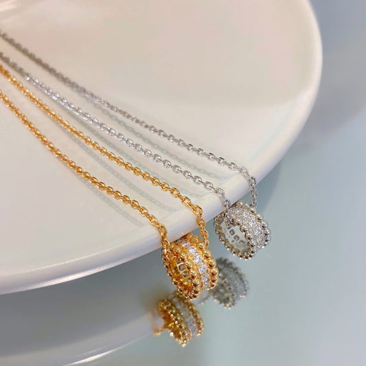 DIANA PERLEE DIAMOND NECKLACE