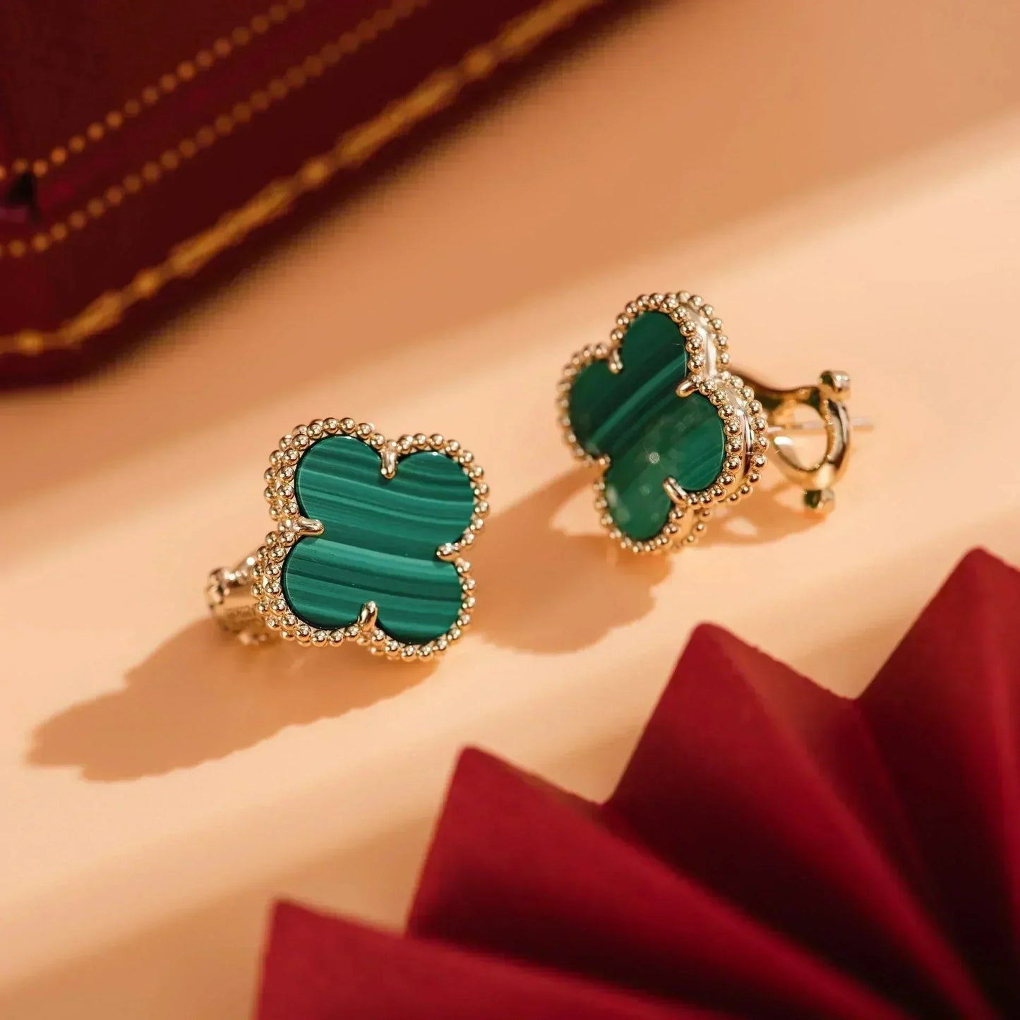 DIANA CLOVER MEDIUM 1 MOTIFS MALACHITE  EARRINGS