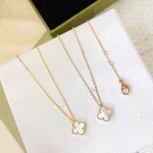 DIANA CLOVER MINI 9.5MM WHITE MOTHER OF PEARL NECKLACE