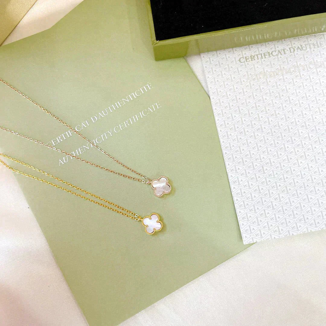 DIANA CLOVER MINI 9.5MM WHITE MOTHER OF PEARL NECKLACE