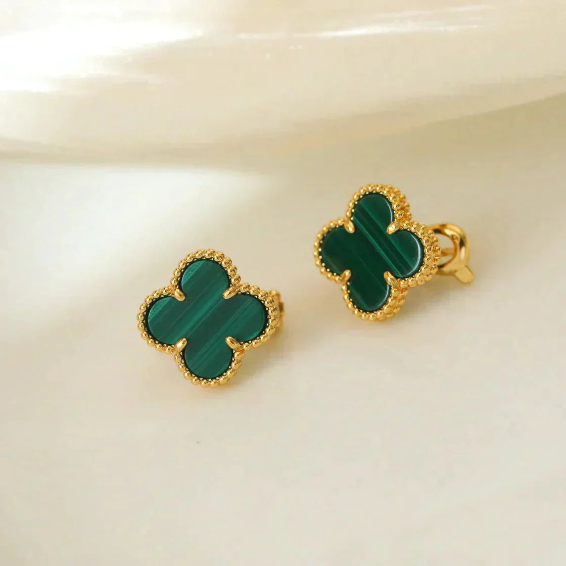 DIANA CLOVER MEDIUM 1 MOTIFS MALACHITE  EARRINGS