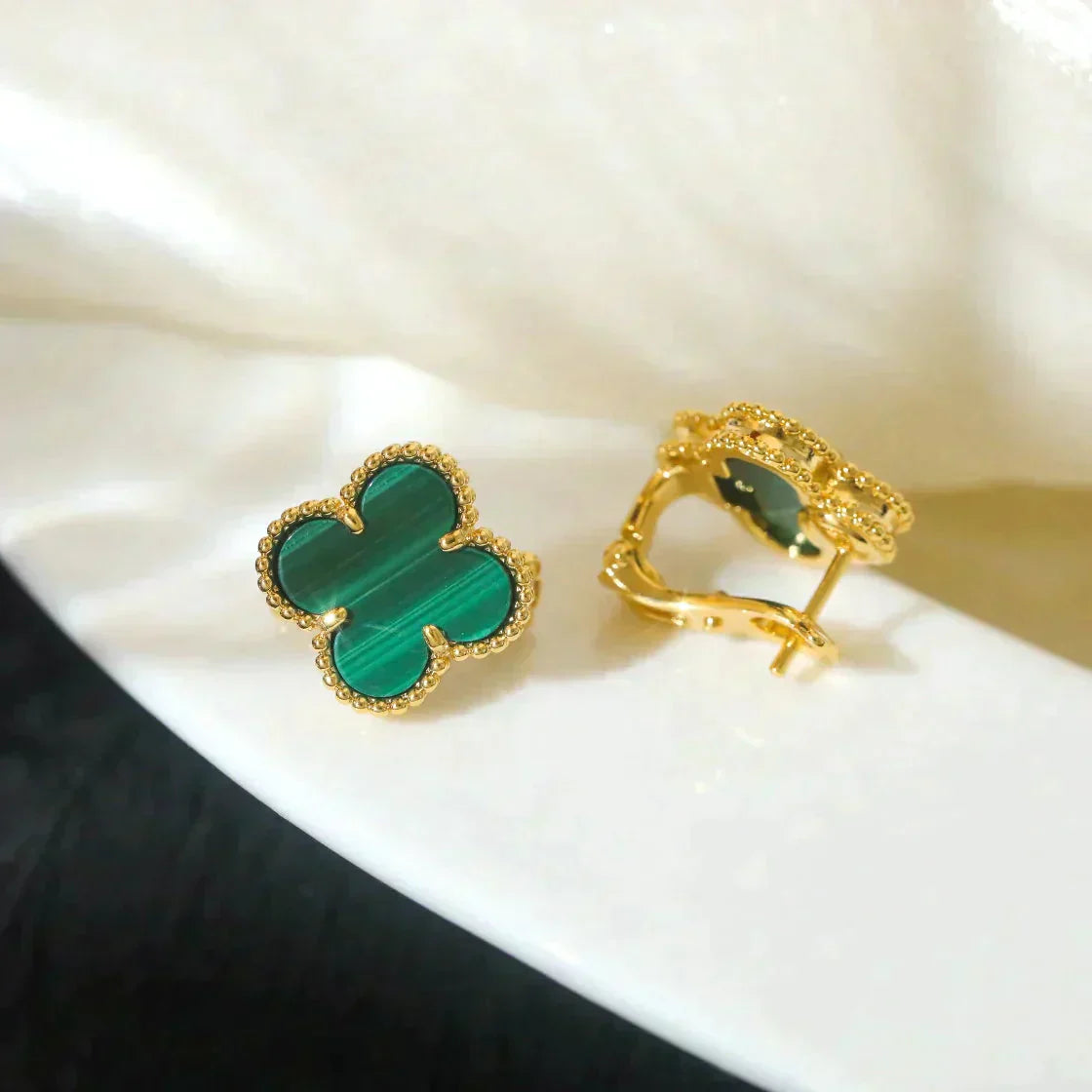 DIANA CLOVER MEDIUM 1 MOTIFS MALACHITE  EARRINGS