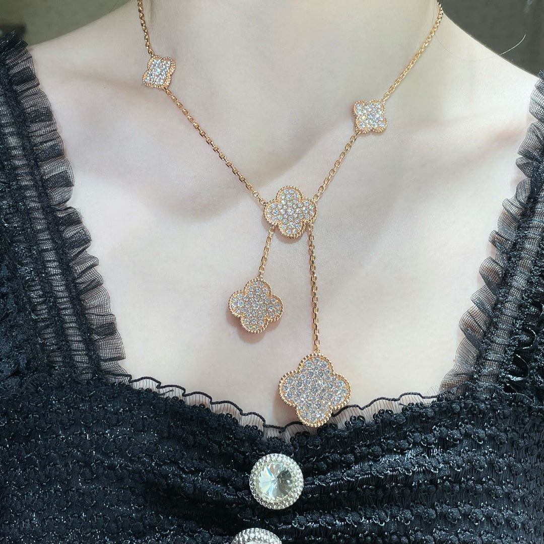COLLAR DIANA CLOVER CON 6 MOTIVOS Y DIAMANTES PAVÉ