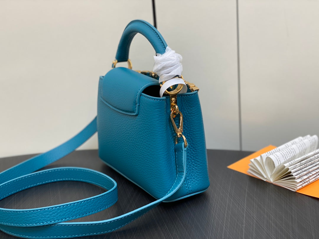 QUINCAILLERIE CAPUCINES MINI 21 BLEU TAURILLON OR