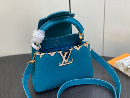 QUINCAILLERIE CAPUCINES MINI 21 BLEU TAURILLON OR