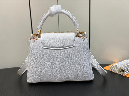 CAPUCINES BB 27 BLANCO TAURILLON HARDWARE DORADO