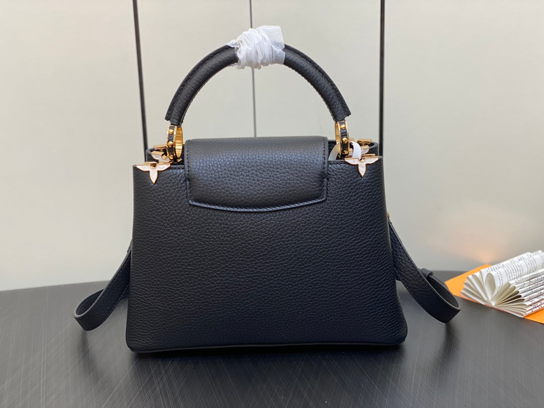 CAPUCINES BB 27 NEGRO TAURILLON HARDWARE DORADO