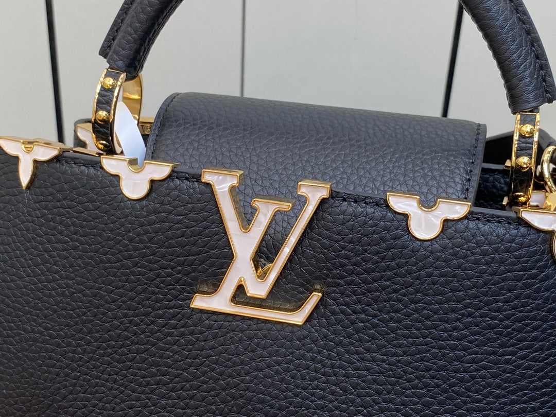 CAPUCINES BB 27 NEGRO TAURILLON HARDWARE DORADO