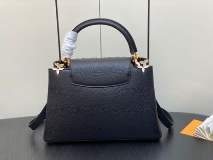 CAPUCINES MM 31 NOIR TAURILLON QUINCAILLERIE OR