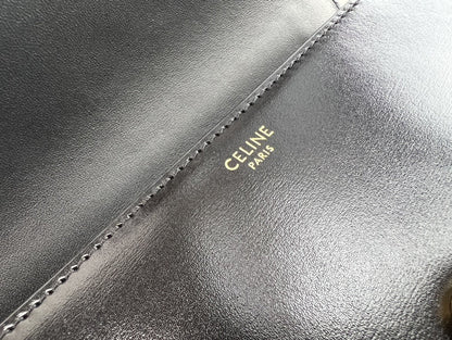 CUIR TRIOMPHE 20 PIEL DE BECERRO NEGRA HIERRO DORADO