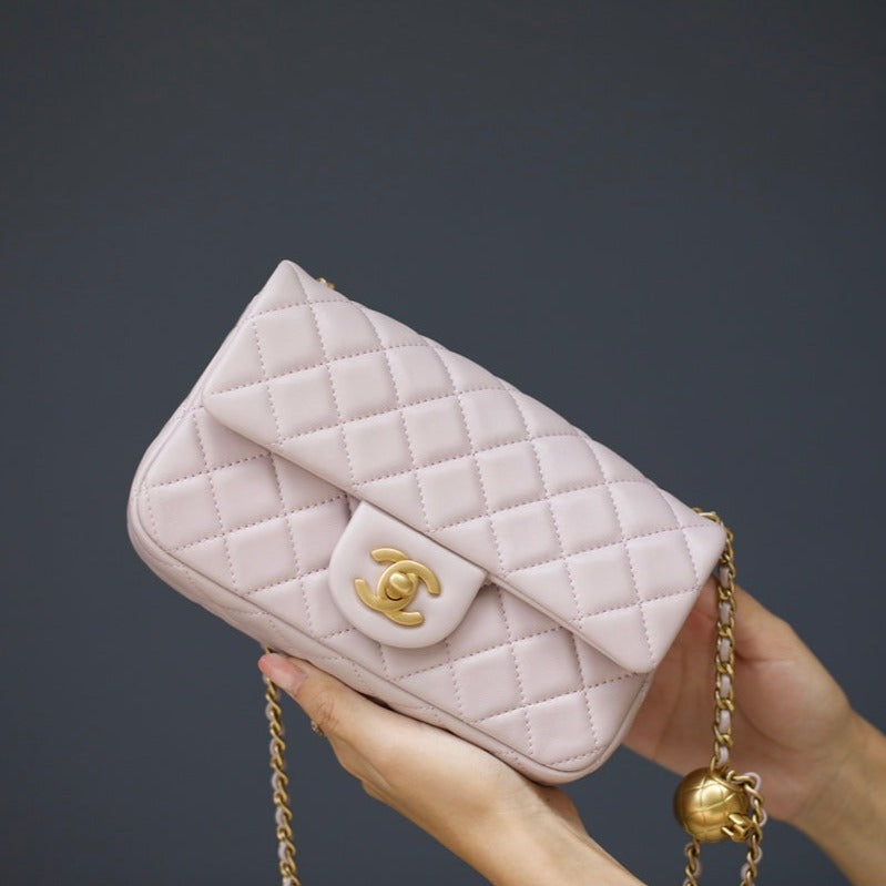MINI SAC À RABAT RECTANGLE 20 CM CUIR D'AGNEAU ROSE CLAIR QUINCAILLERIE DORÉ
