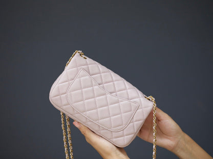 MINI SAC À RABAT RECTANGLE 20 CM CUIR D'AGNEAU ROSE CLAIR QUINCAILLERIE DORÉ
