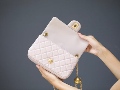 MINI SAC À RABAT RECTANGLE 20 CM CUIR D'AGNEAU ROSE CLAIR QUINCAILLERIE DORÉ