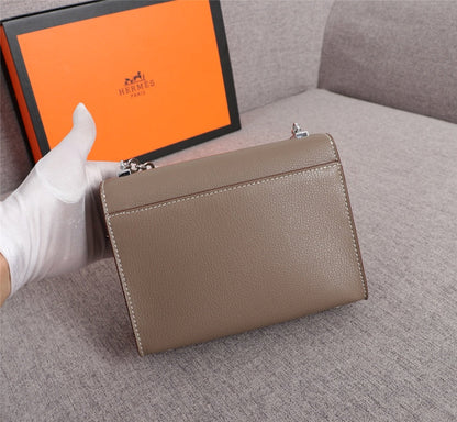 BOLSO MINI HM VERROU 17 PIEL DE BECERRO MARRÓN CENIZA