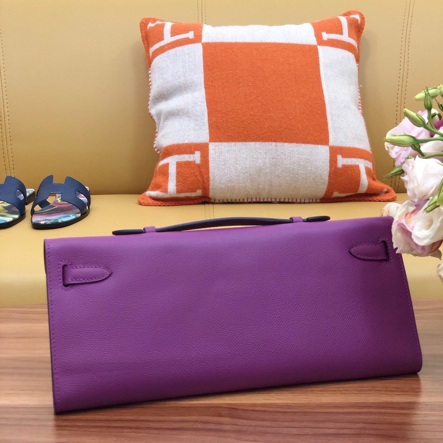 HM Kelly Cut 31cm Cuero Swift Morado Ghw