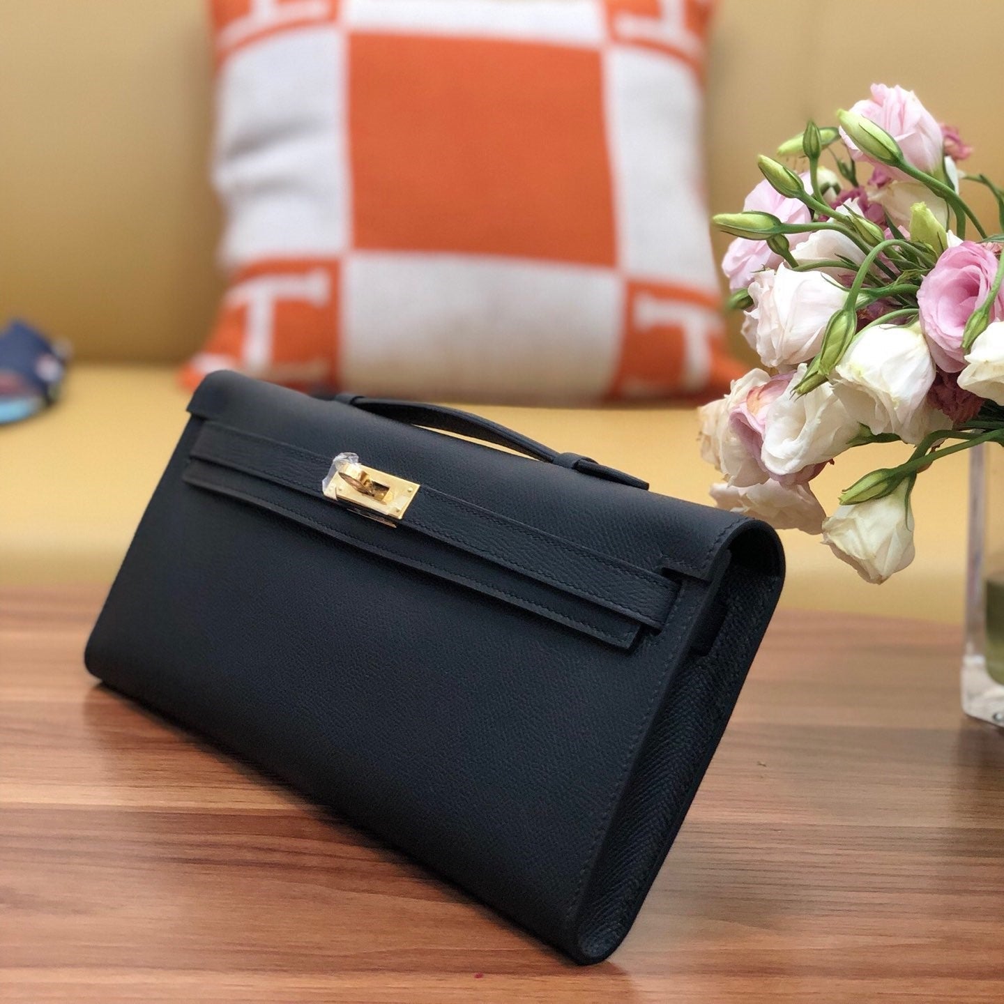 HM Kelly Cut 31cm Cuero Swift Negro Ghw