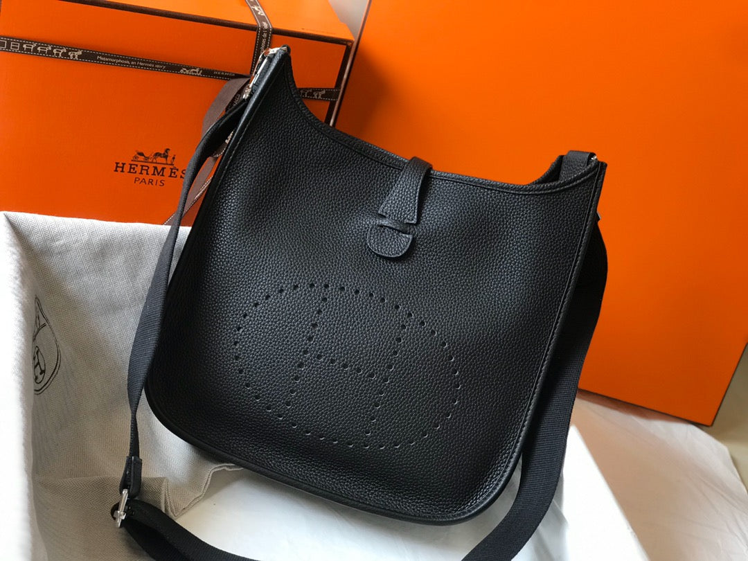 Evelyne 29cm Negro Togo Shw