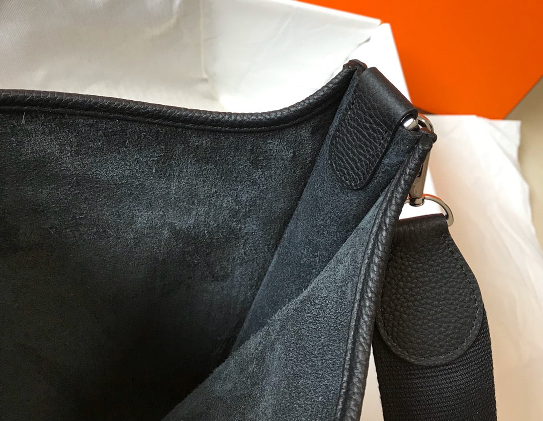 Evelyne 29cm Negro Togo Shw