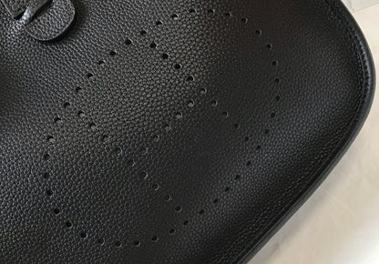 Evelyne 29cm Negro Togo Shw