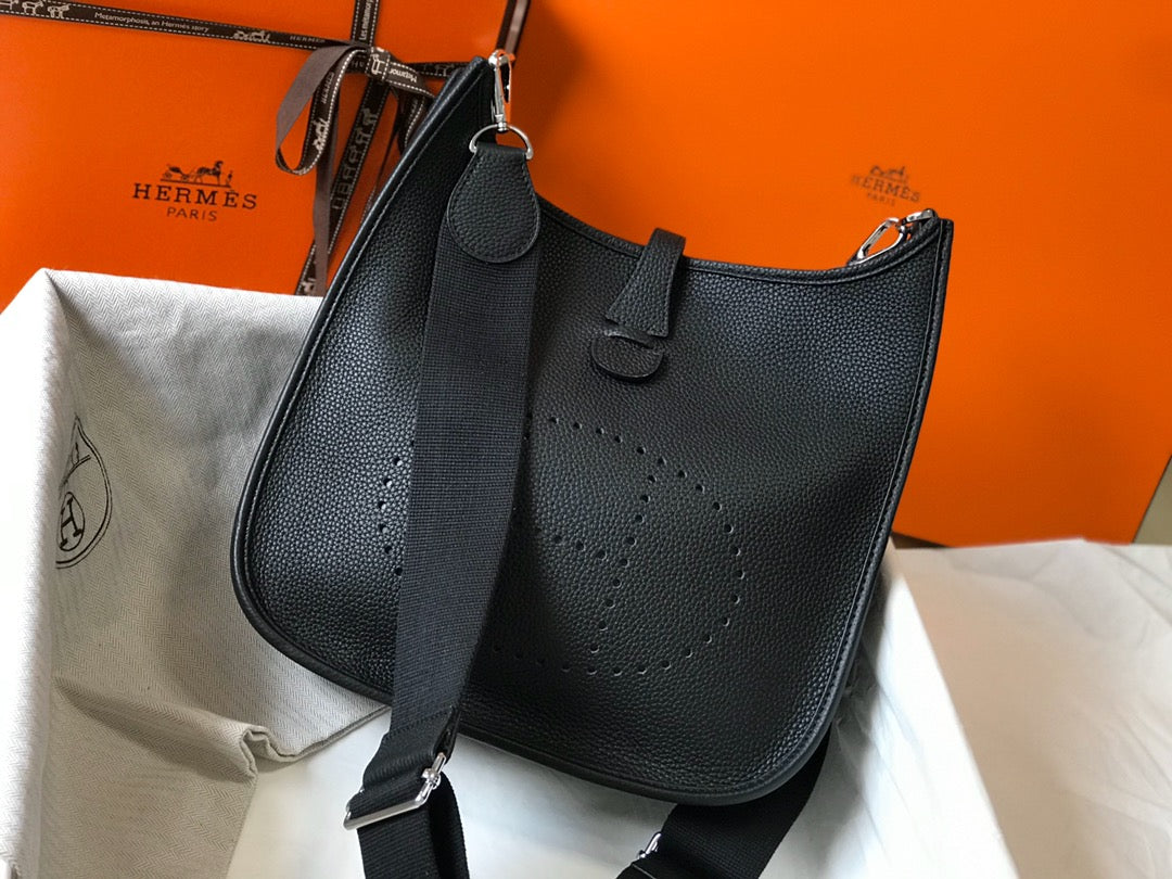 Evelyne 29cm Negro Togo Shw