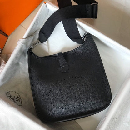 Evelyne 29cm Negro Togo Shw