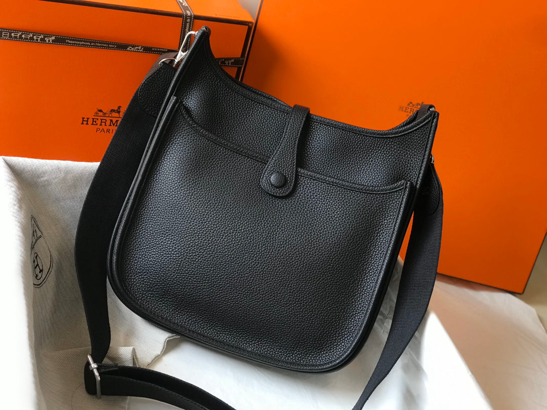 Evelyne 29cm Negro Togo Shw