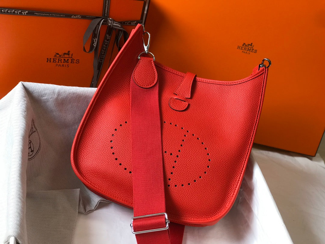 Evelyne 29cm Togo Rojo Shw