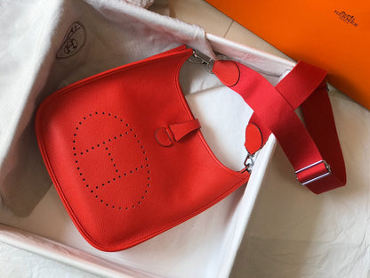 Evelyne 29cm Togo Rojo Shw