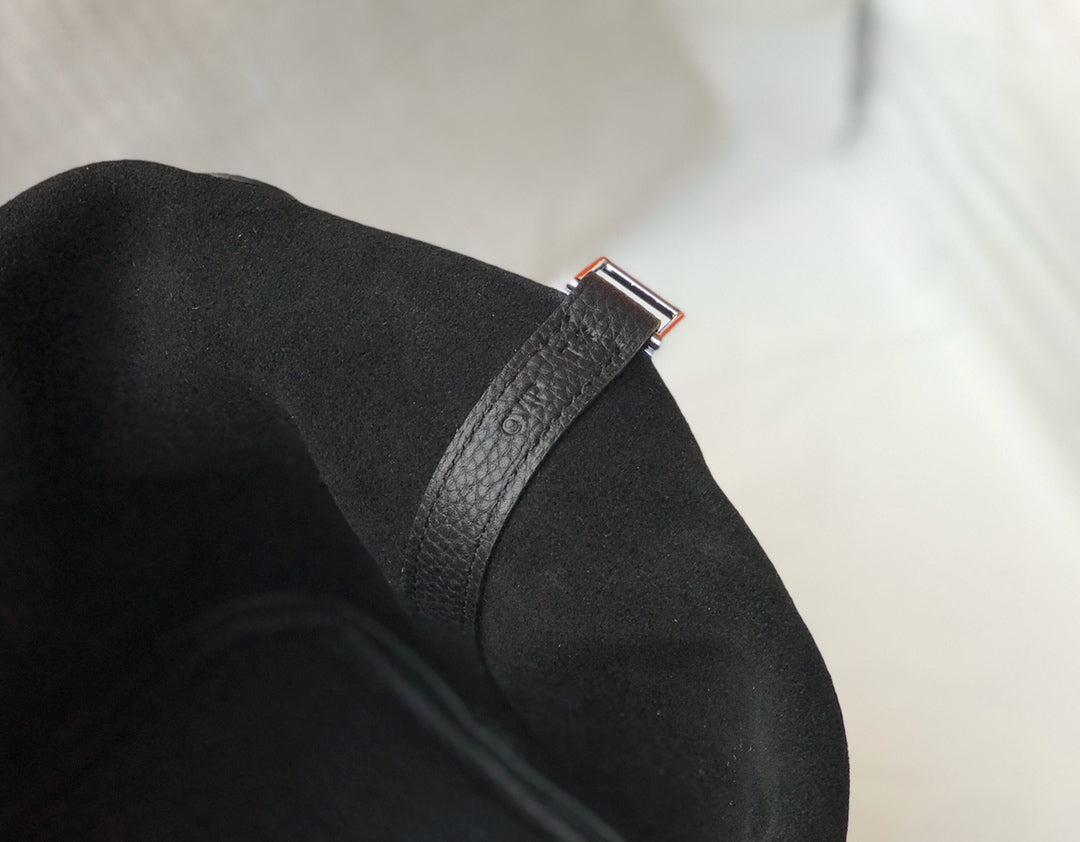 Cerradura picotin 22 negra Togo shw
