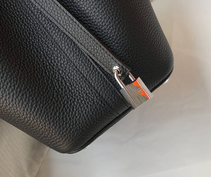 Cerradura picotin 18 negra Togo shw