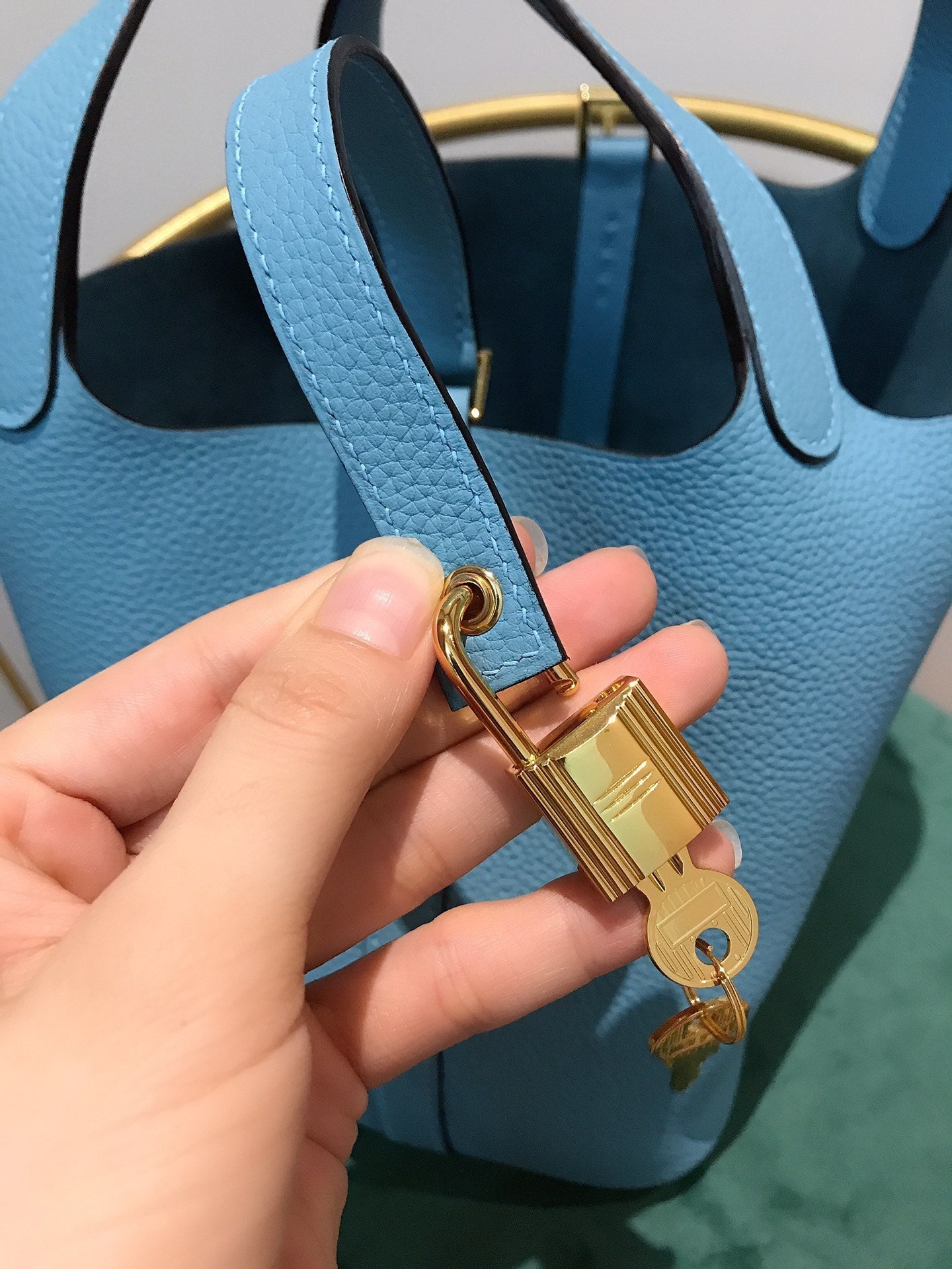 cerradura picotina 18 cielo azul togo ghw
