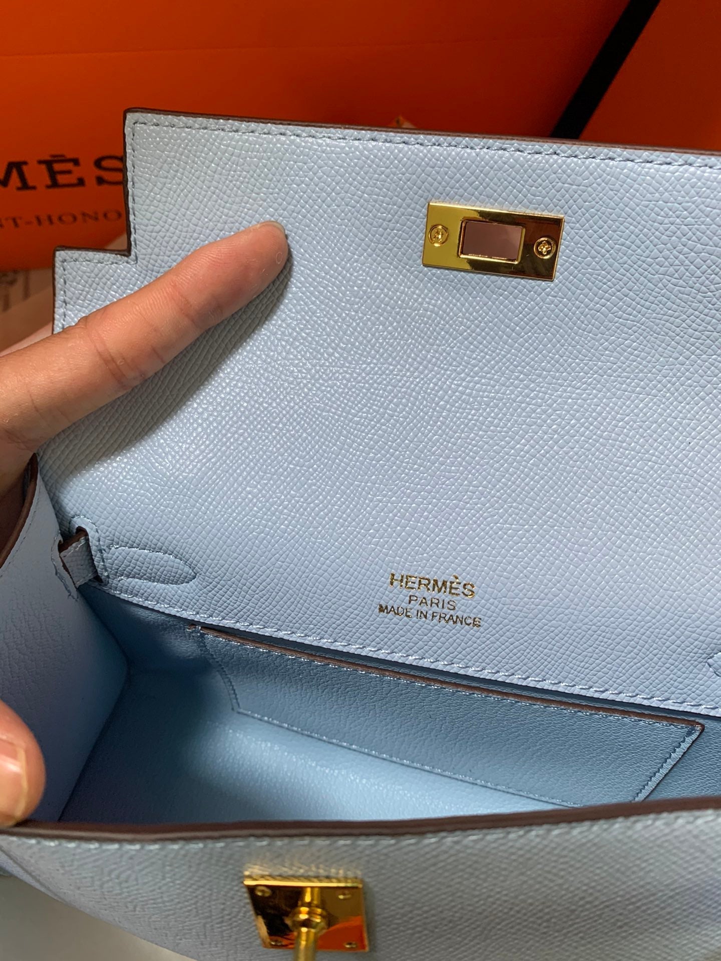 HM KELLY MINI POCHETTE 22 ZAFIRO EPSOM