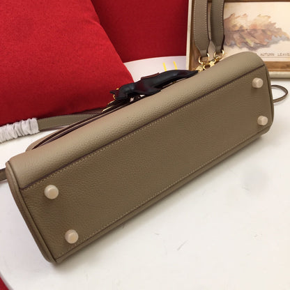 BOLSO DE HOMBRO HM 35 ARENA TOGO HARDWARE DORADO