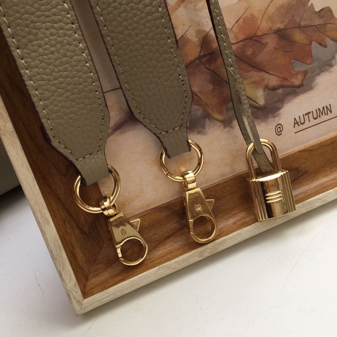 BOLSO DE HOMBRO HM 35 ARENA TOGO HARDWARE DORADO