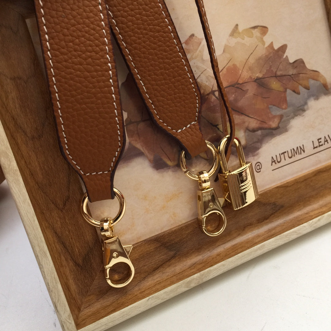 BOLSO DE HOMBRO HM 35 MARRÓN TOGO HIERRO DORADO