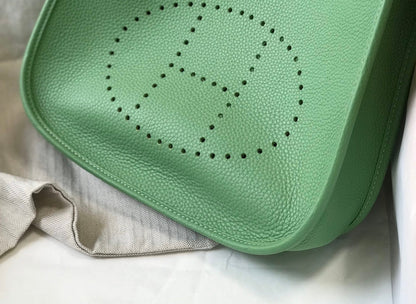 Evelyne 29cm Verde Togo Shw