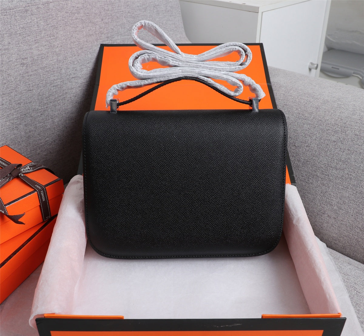 BOLSAS HM CONSTANCE 19 NEGRO EPSOM HERRAJES PLATEADOS