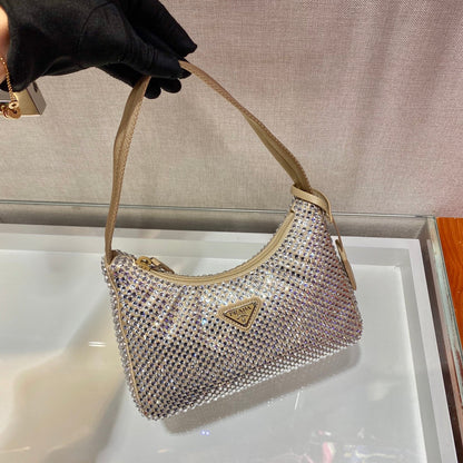 SAC HOBO SCINTILLANT 23 EN NYLON BEIGE ENTIÈREMENT ORNÉ DE CRISTAUX