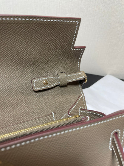 Kelly WOC 20.5 Etoupe Epsom Gold Hardware