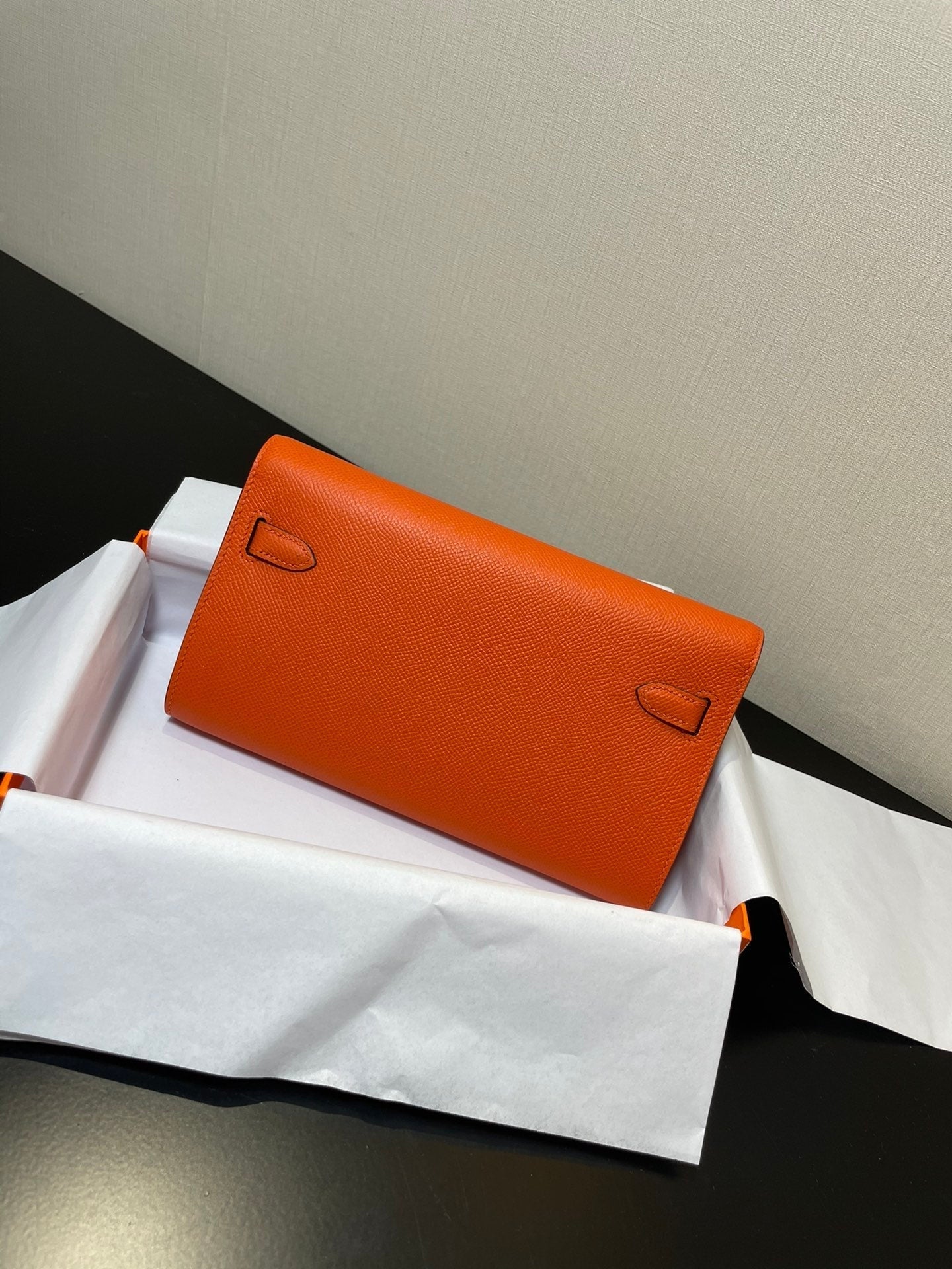Kelly WOC 20.5 naranja Epsom con herrajes dorados