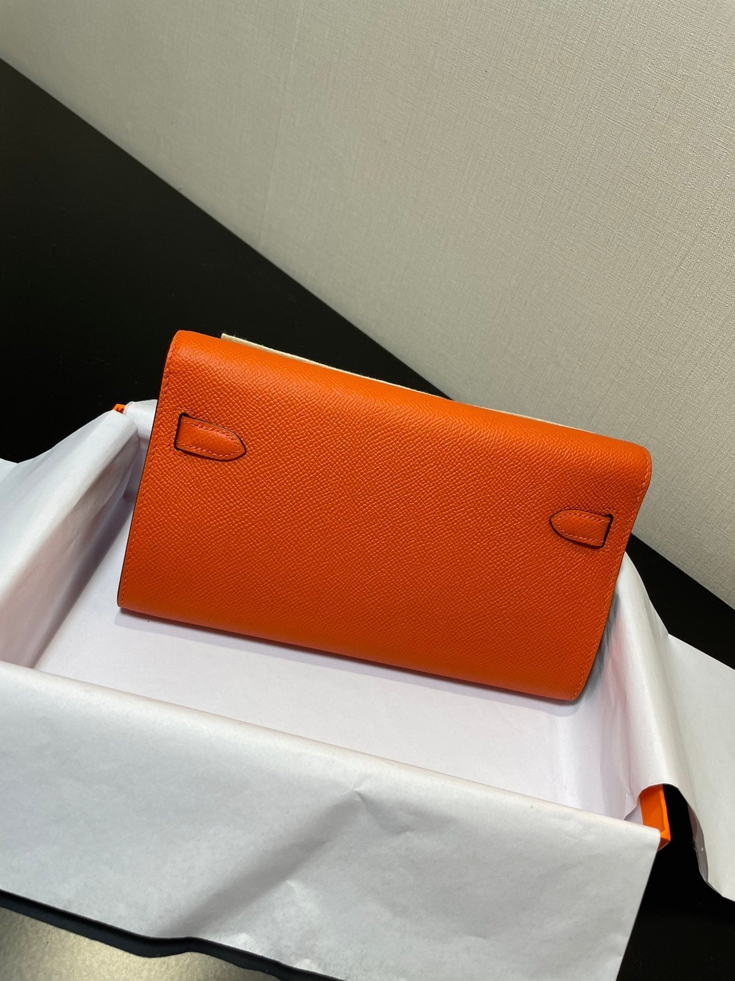 Kelly WOC 20.5 naranja Epsom herrajes plateados